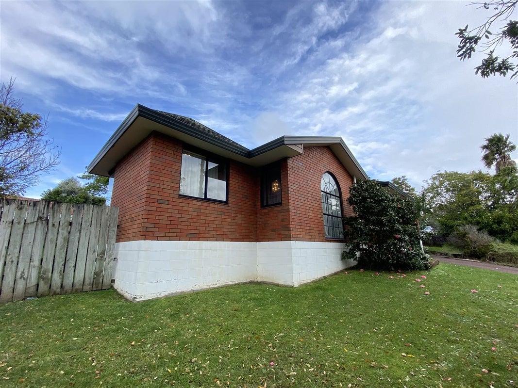 64 Caribbean Drive, Unsworth Heights, Auckland - Carousel 2
