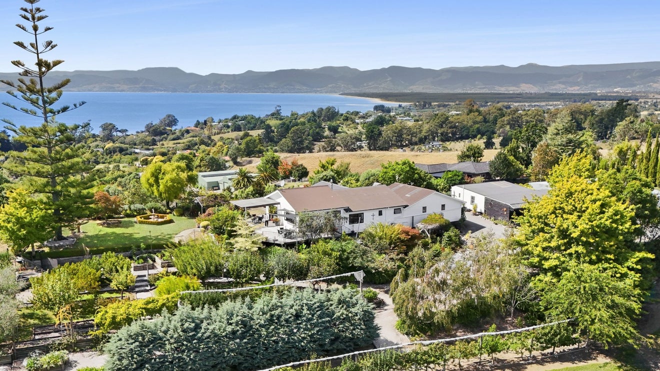 208 Pomona Road, Ruby Bay, Upper Moutere - Carousel 1