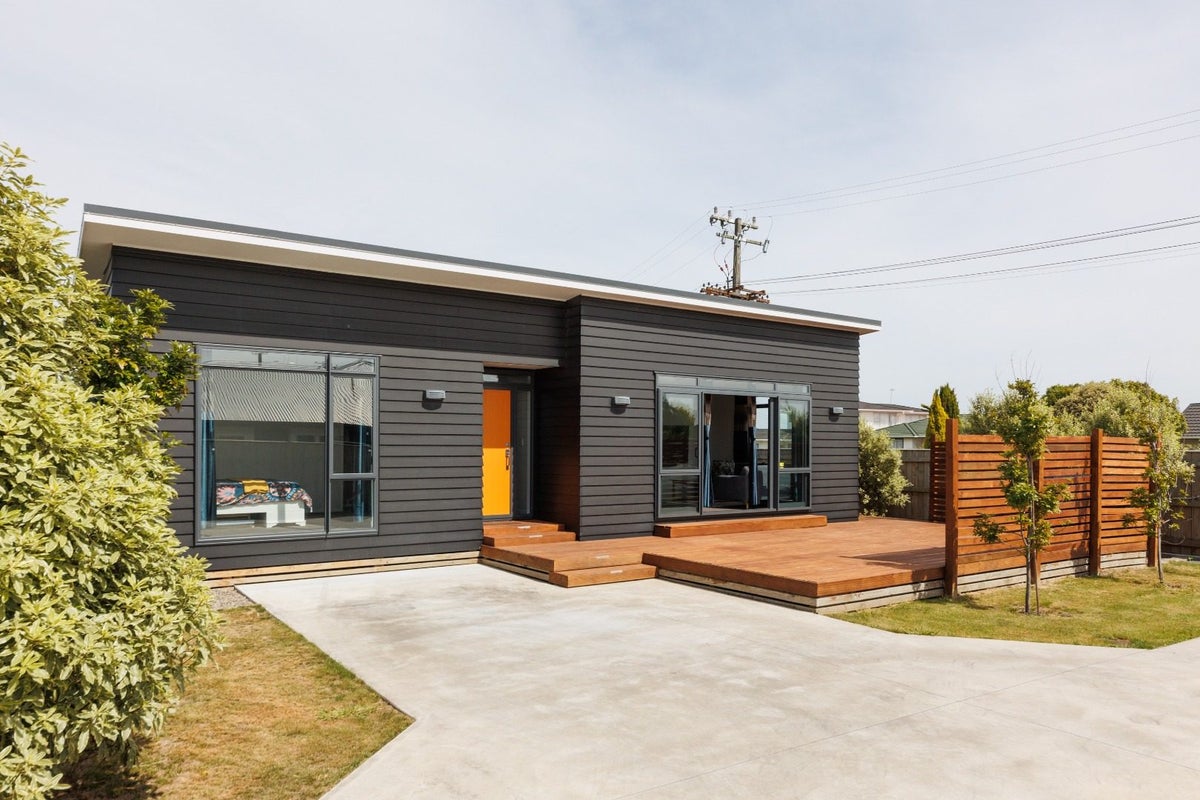 35 Fairs Road, Milson, Palmerston North - Carousel 1