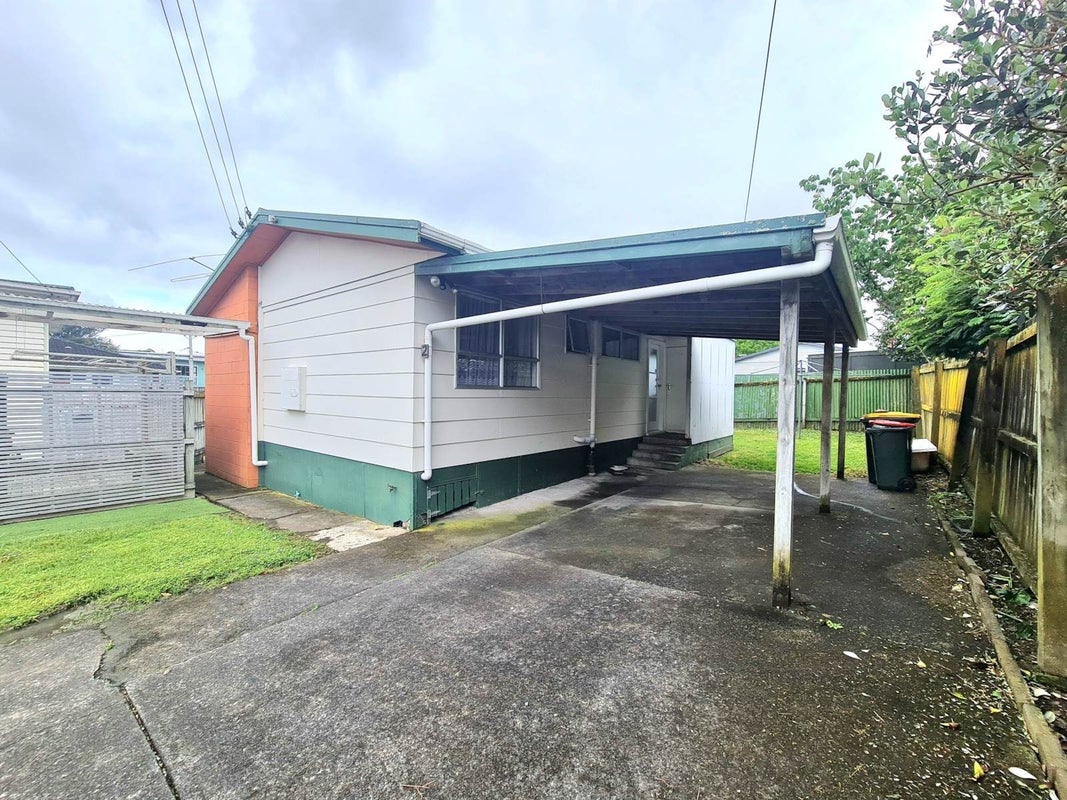2/134 Coronation Road, Papatoetoe, Auckland - Carousel 11