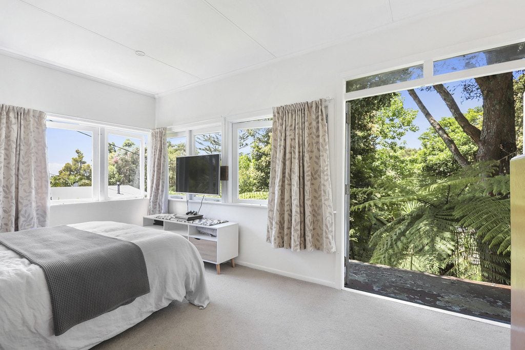184 Atkinson Road, Titirangi, Auckland - Carousel 2