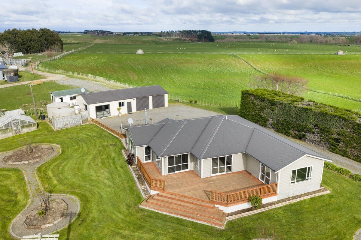 225 Makara Road, Halcombe, Feilding - Carousel 1