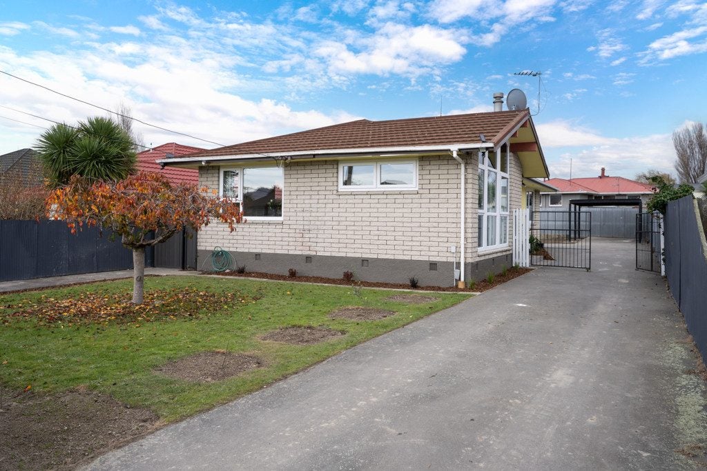 439 Pages Road, Aranui, Christchurch - Carousel 14