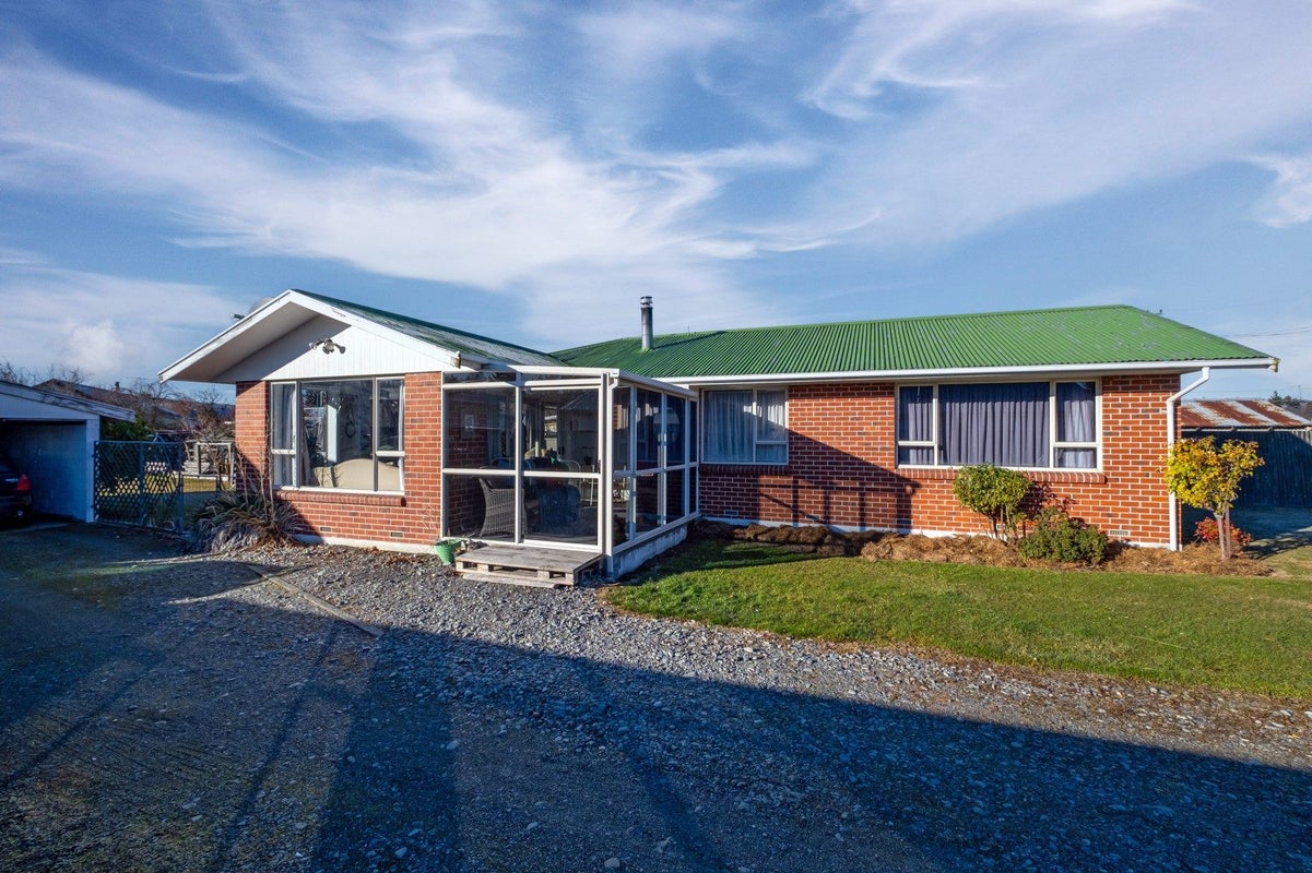 10 Buchanan Street, Fairlie - Carousel 1