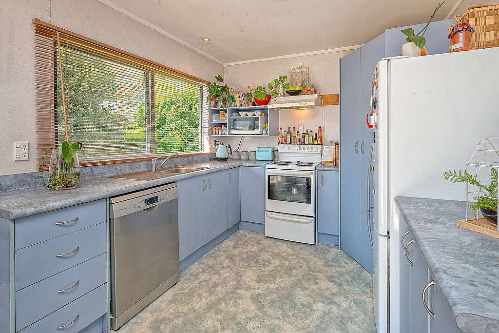 10A Goldnib Place, Randwick Park, Auckland - Carousel 2