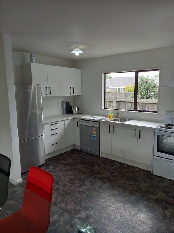 25 Vicki Street, Sockburn, Christchurch - Carousel 19