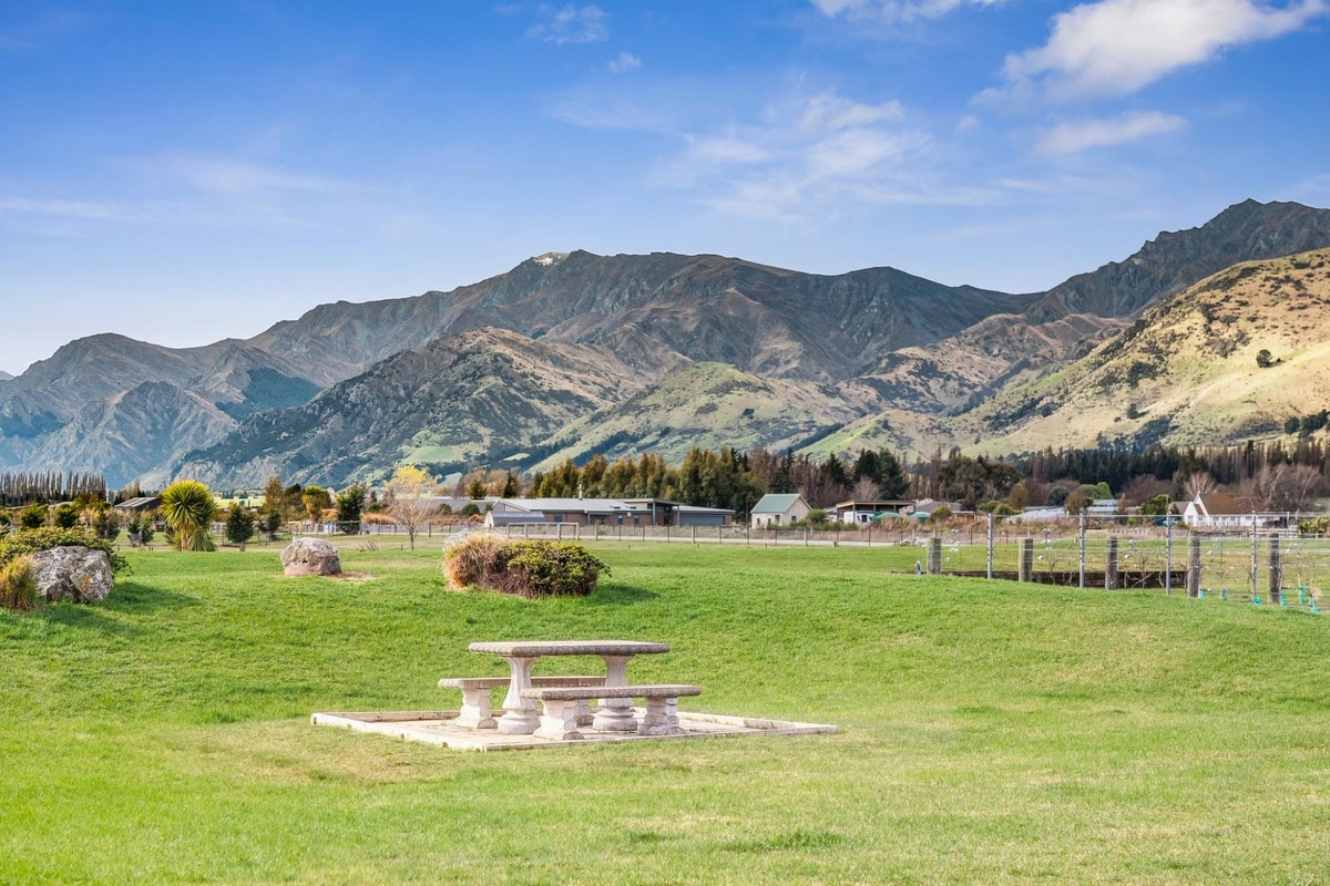 46 Paterson Drive, Hawea Flat, Wanaka - Carousel 25
