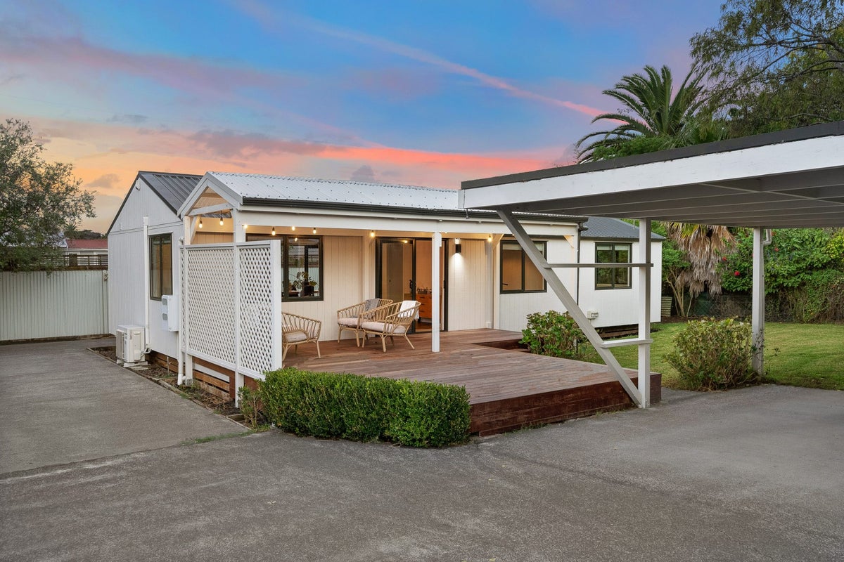 6A Albert Street, Otahuhu, Auckland - Carousel 1