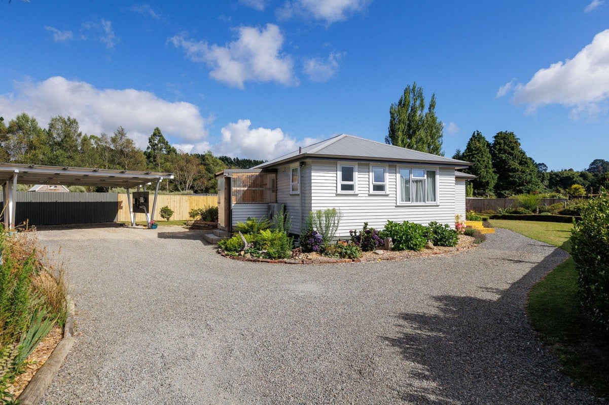 34 High Street, Eketahuna, Eketahuna - Carousel 1