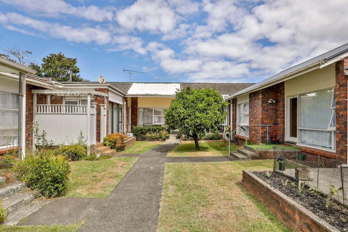 3/20 Domett Avenue, Epsom, Auckland - Carousel 1