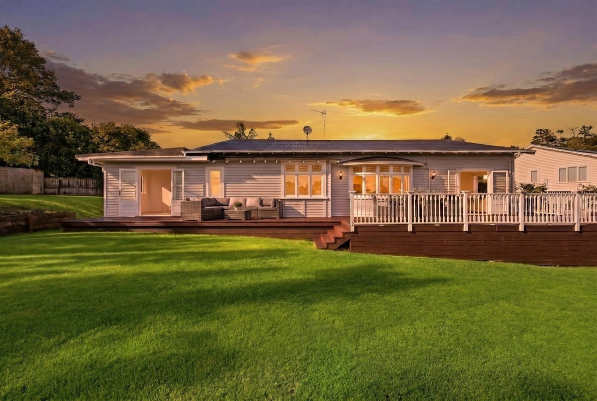13 Eastvale Close, Greenhithe, Auckland - Carousel 2
