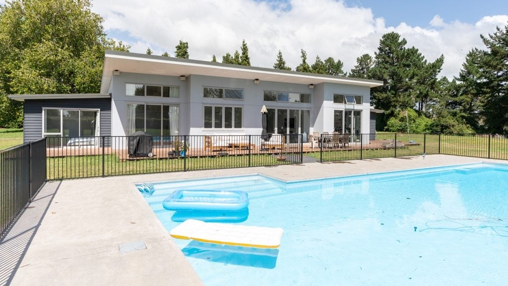 49B Te Awa Lane, Tamahere - Carousel 1