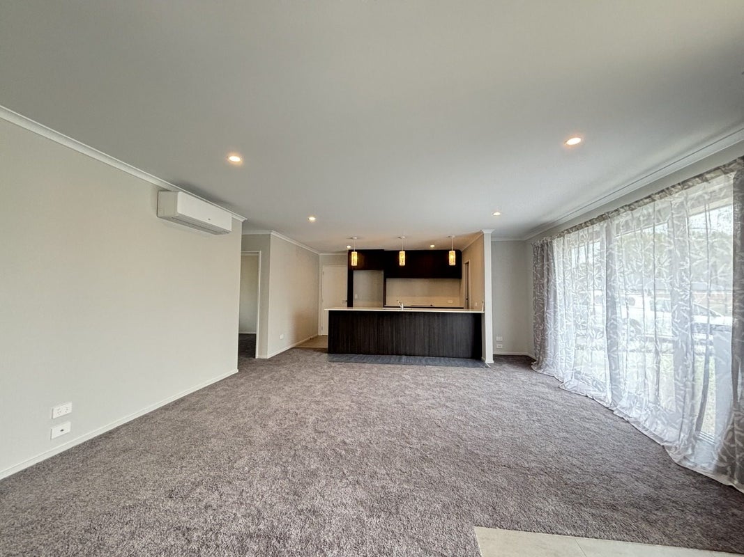 44 Crossley Avenue, Woodend, Woodend - Carousel 2