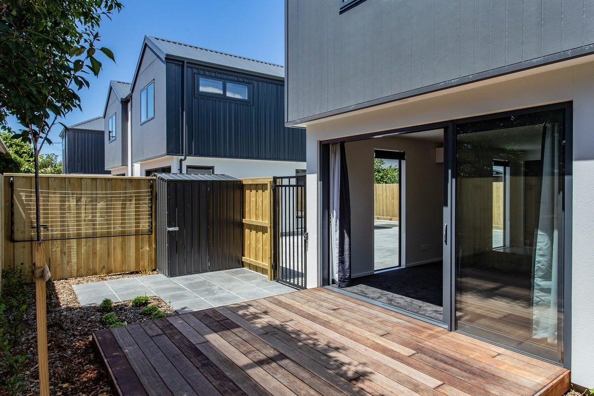 4/135 Hills Road, Edgeware, Christchurch - Carousel 2