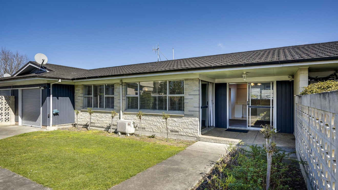 2/632 Nelson Street North, Mayfair, Hastings - Carousel 1