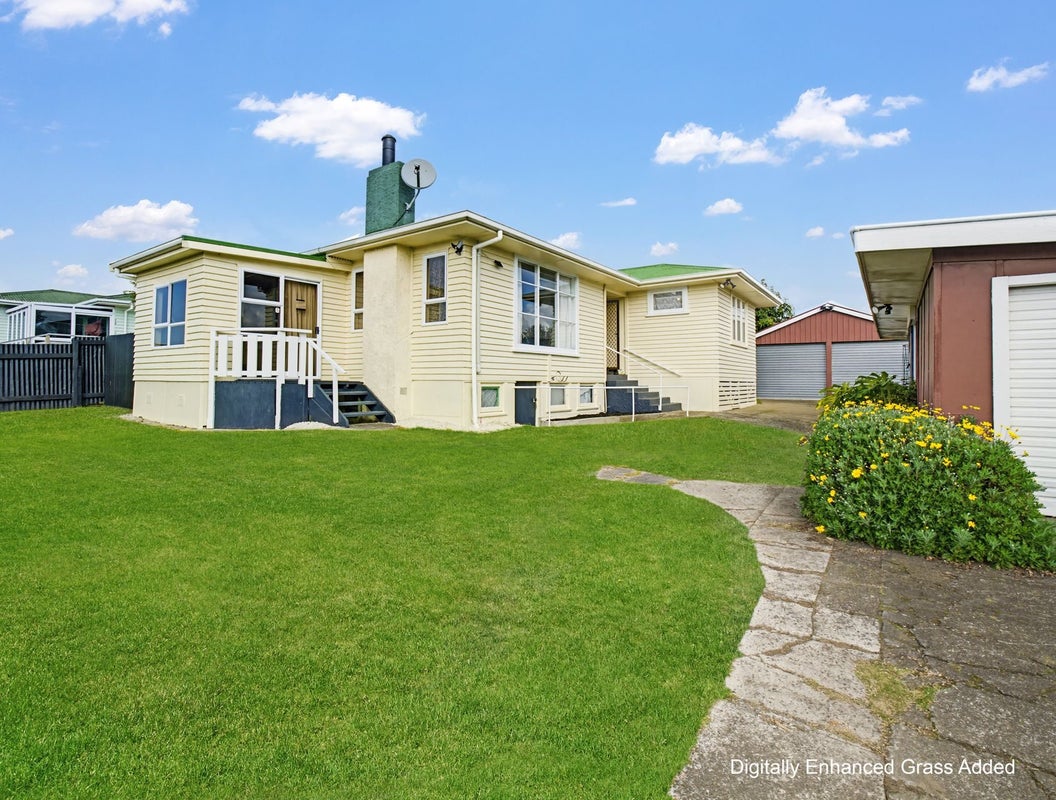 16 Kesteven Avenue, Parkvale, Tauranga - Carousel 1