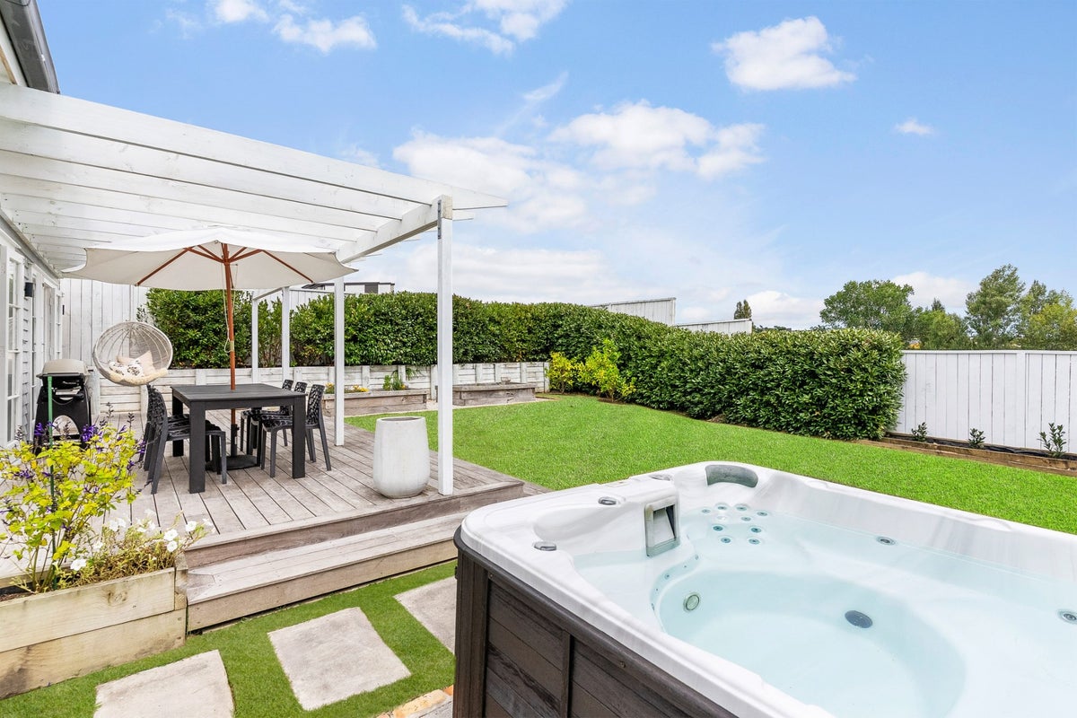60 Moire Road, Massey, Auckland - Carousel 2