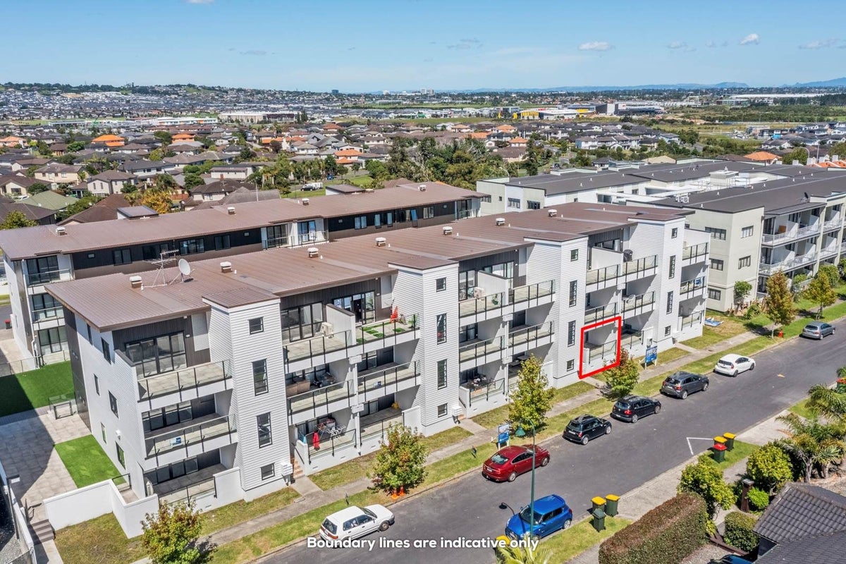 14/11 Carlos Drive, Flat Bush, Auckland - Carousel 1