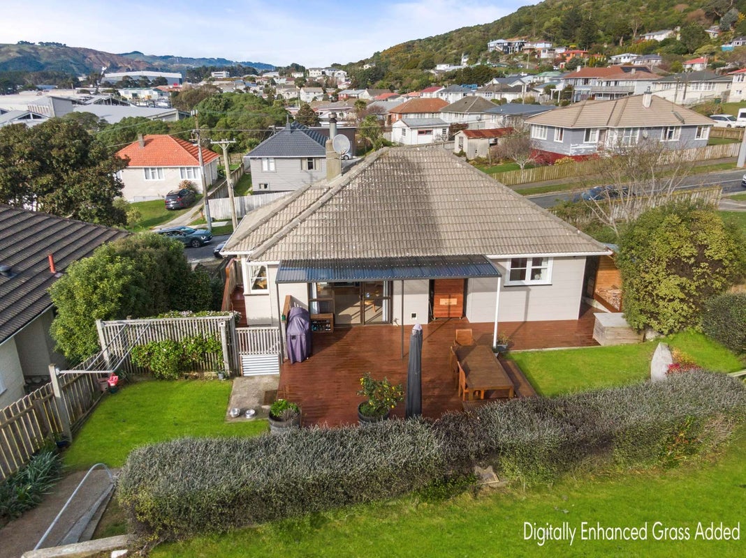 36 Hukatai Street, Elsdon, Porirua - Carousel 1
