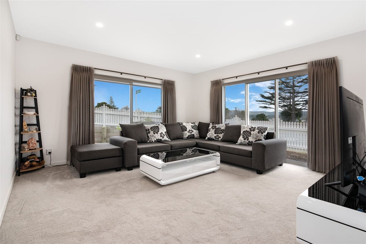 1A Waitaki Street, Sunnyvale, Auckland - Carousel 2