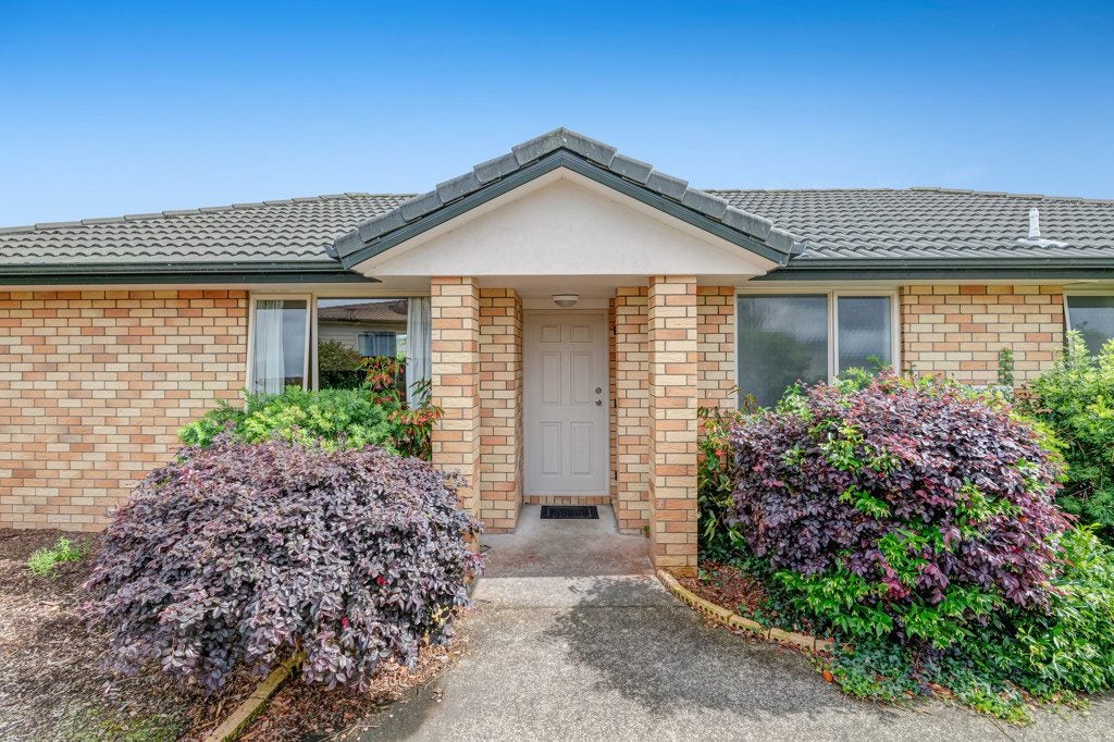 17 Aitkenhead Court, Parakai, Helensville - Carousel 1