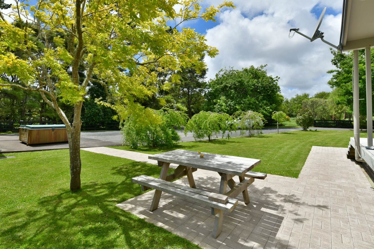 204 Foster Road, Kumeu - Carousel 2