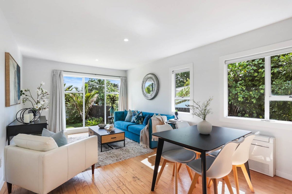 51 Waipani Road, Te Atatu Peninsula, Waitakere City, Auckland - Carousel 2