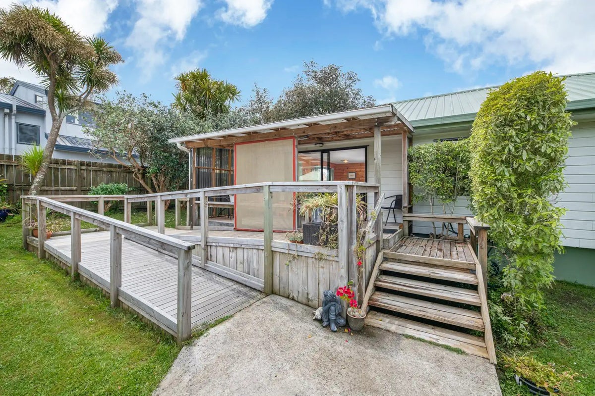 59B Glendene Avenue, Glendene, Auckland - Carousel 2