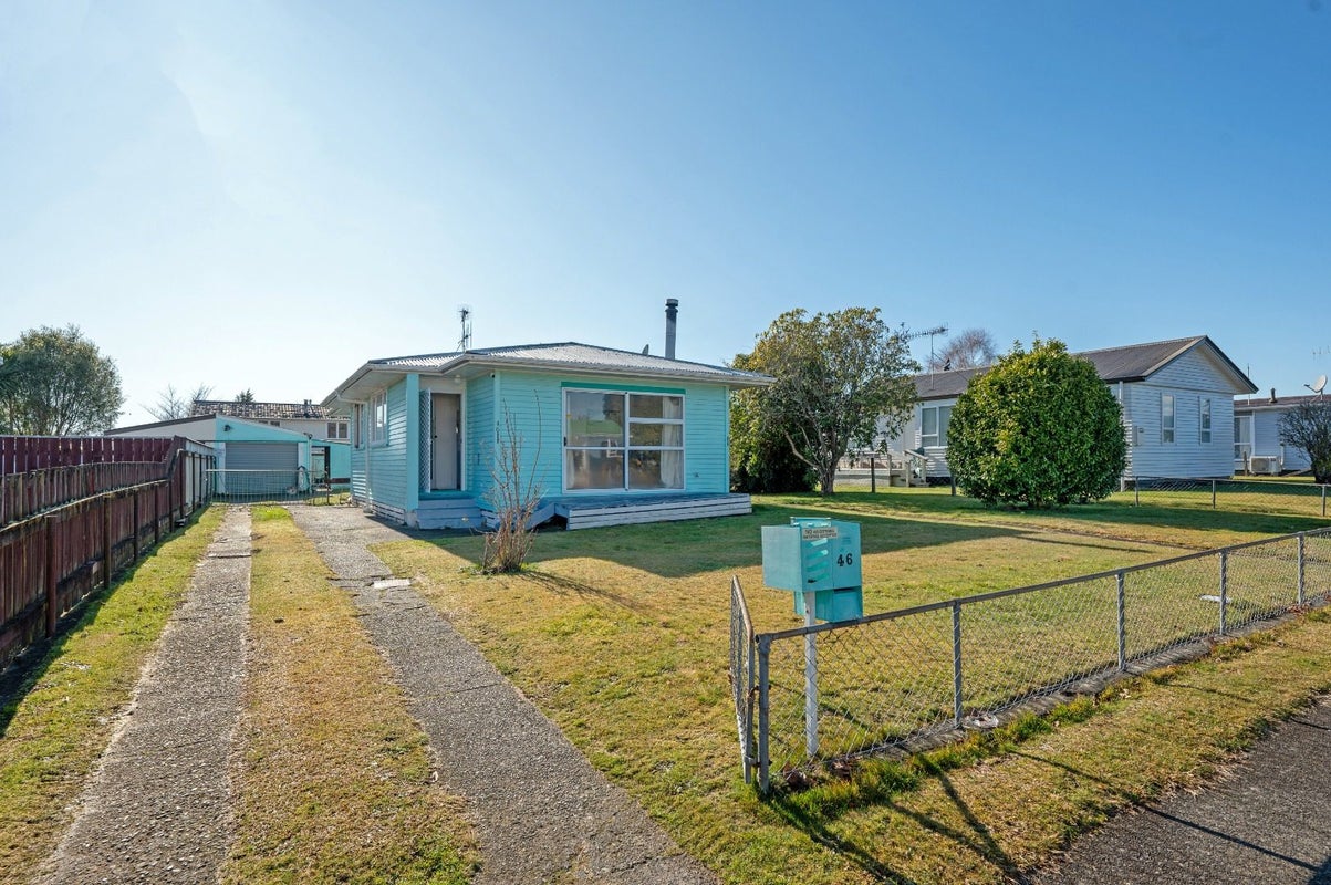 46 Hingaia Street, Turangi - Carousel 1