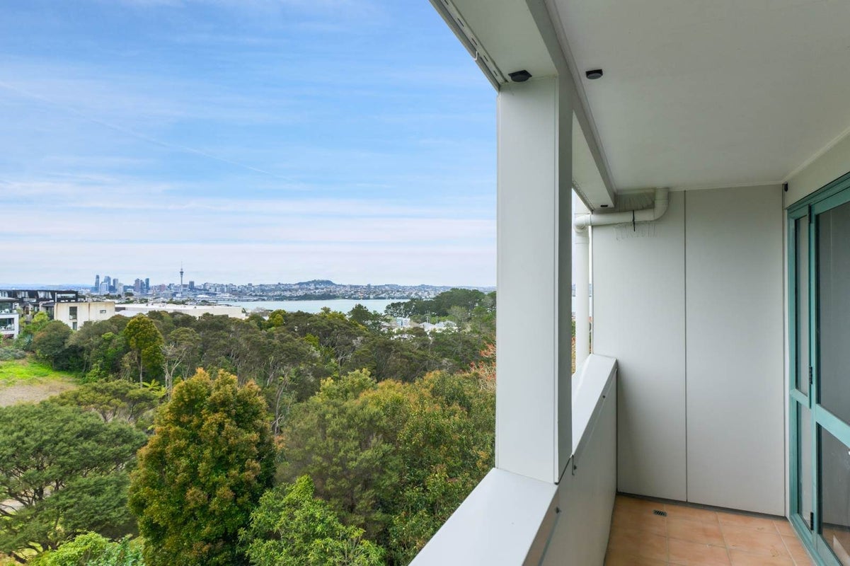 2E/68 Mokoia Road, Birkenhead, Auckland - Carousel 2