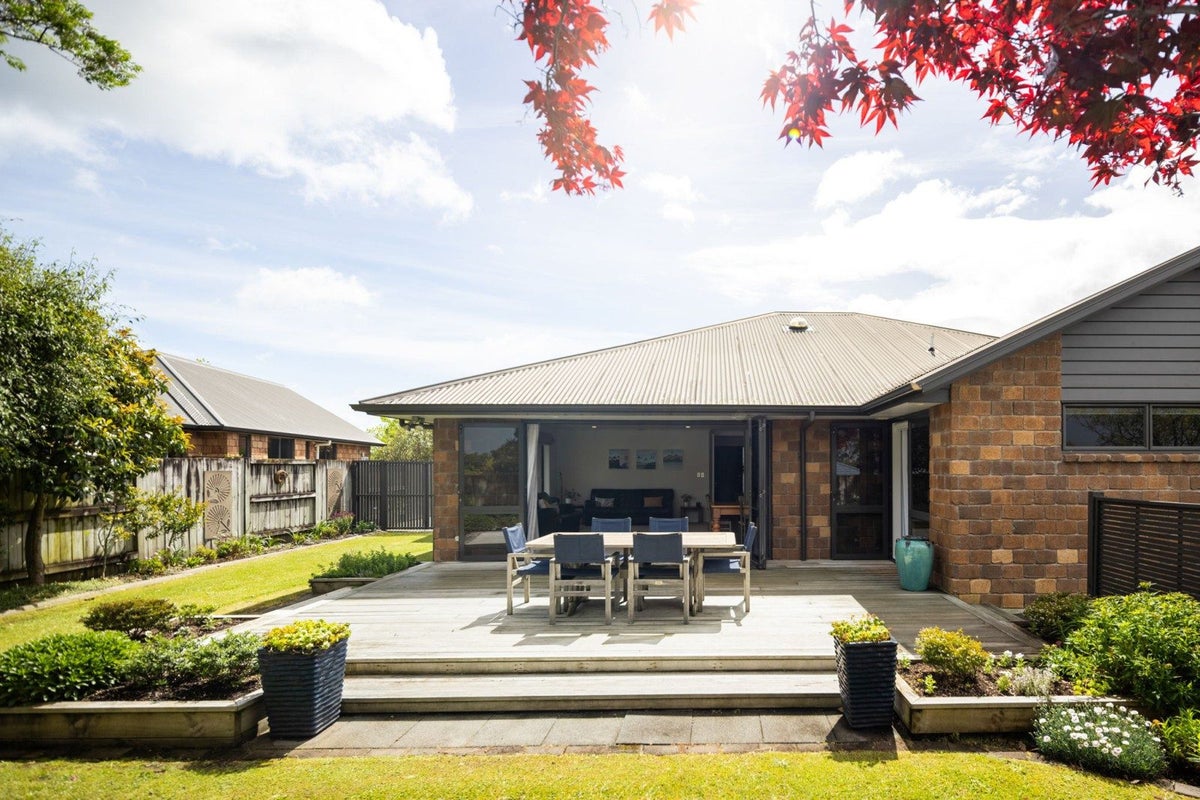 23 Portobello Way, Huntington, Hamilton, Waikato - Carousel 1