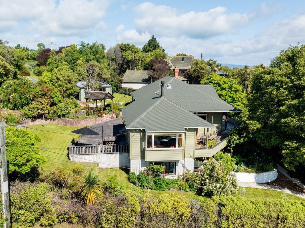 120 Quarry Road, Kinmont Park, Mosgiel - Carousel 1
