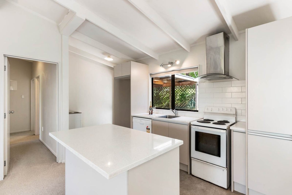 2/81 Fairclough Road, Beach Haven, Auckland - Carousel 18