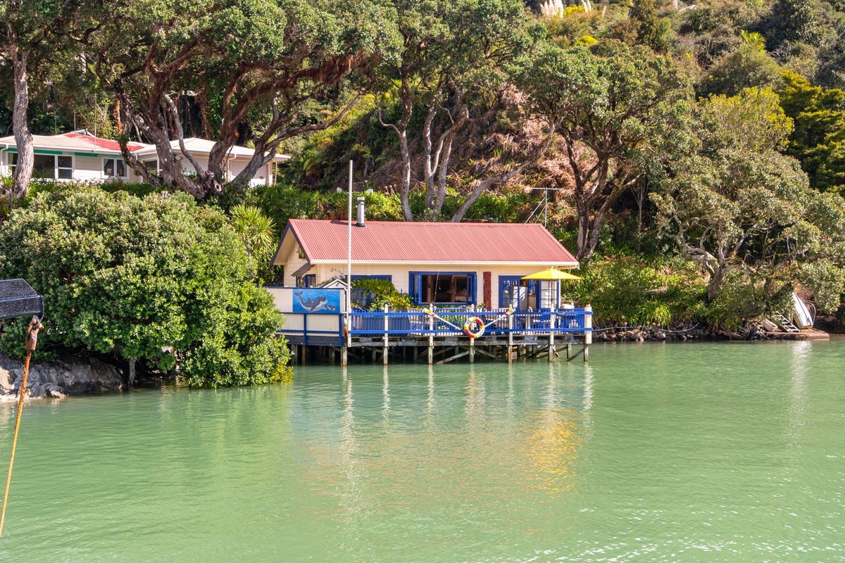 104 Bay Vista Drive, Takaka - Carousel 1