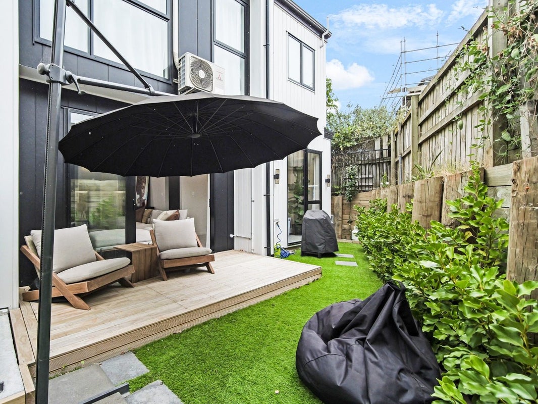 6D Bacot Place, Howick, Auckland - Carousel 18