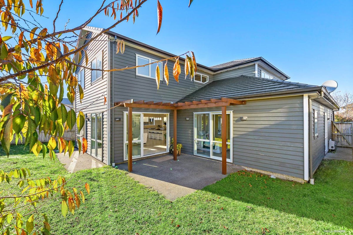 49 Pickaberry Avenue, Karaka, Papakura - Carousel 2