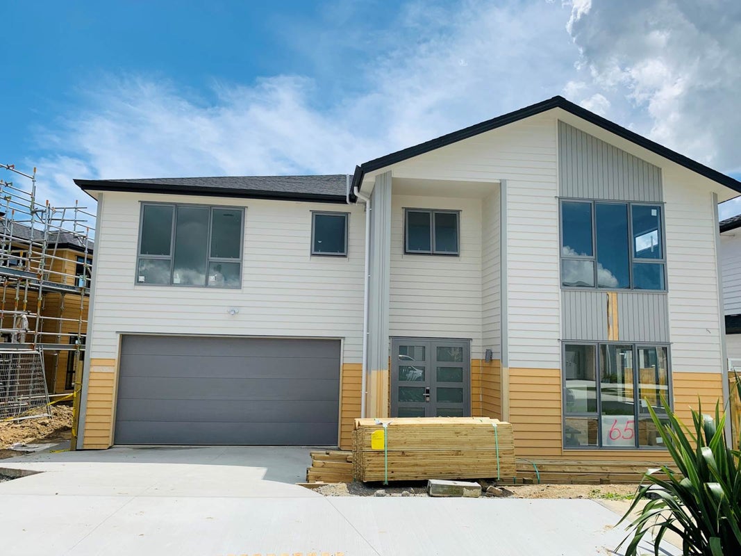 65 Charlestown Drive, Flat Bush, Auckland - Carousel 2