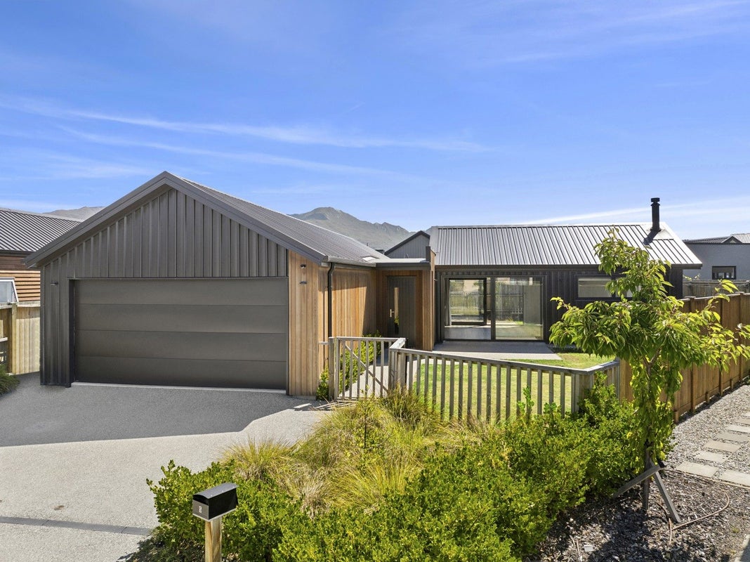 5 Merivale Avenue, Wanaka - Carousel 1