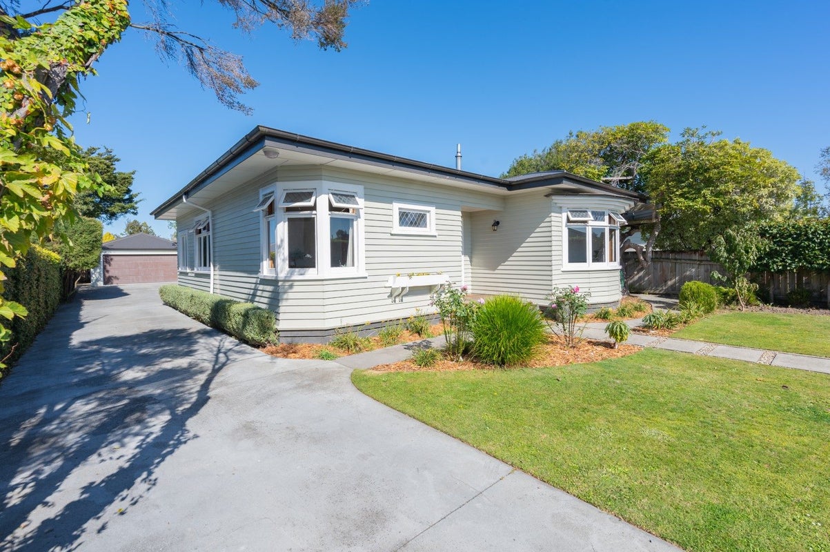 514 Pepper Street, Saint Leonards, Hastings - Carousel 1