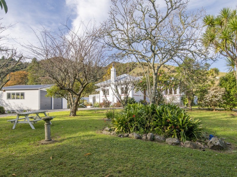 113 South Manakau Road, Manakau, Otaki - Carousel 1