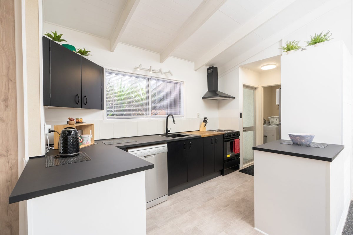 15 Dakota Place, Raumanga, Whangarei - Carousel 1