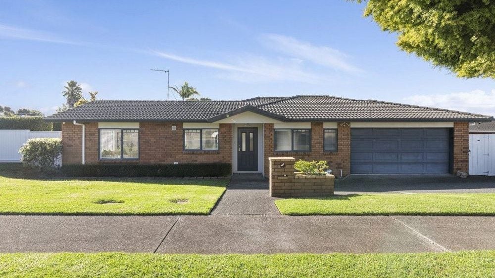 15 Kohanga Road, Mangere Bridge, Auckland - Carousel 1