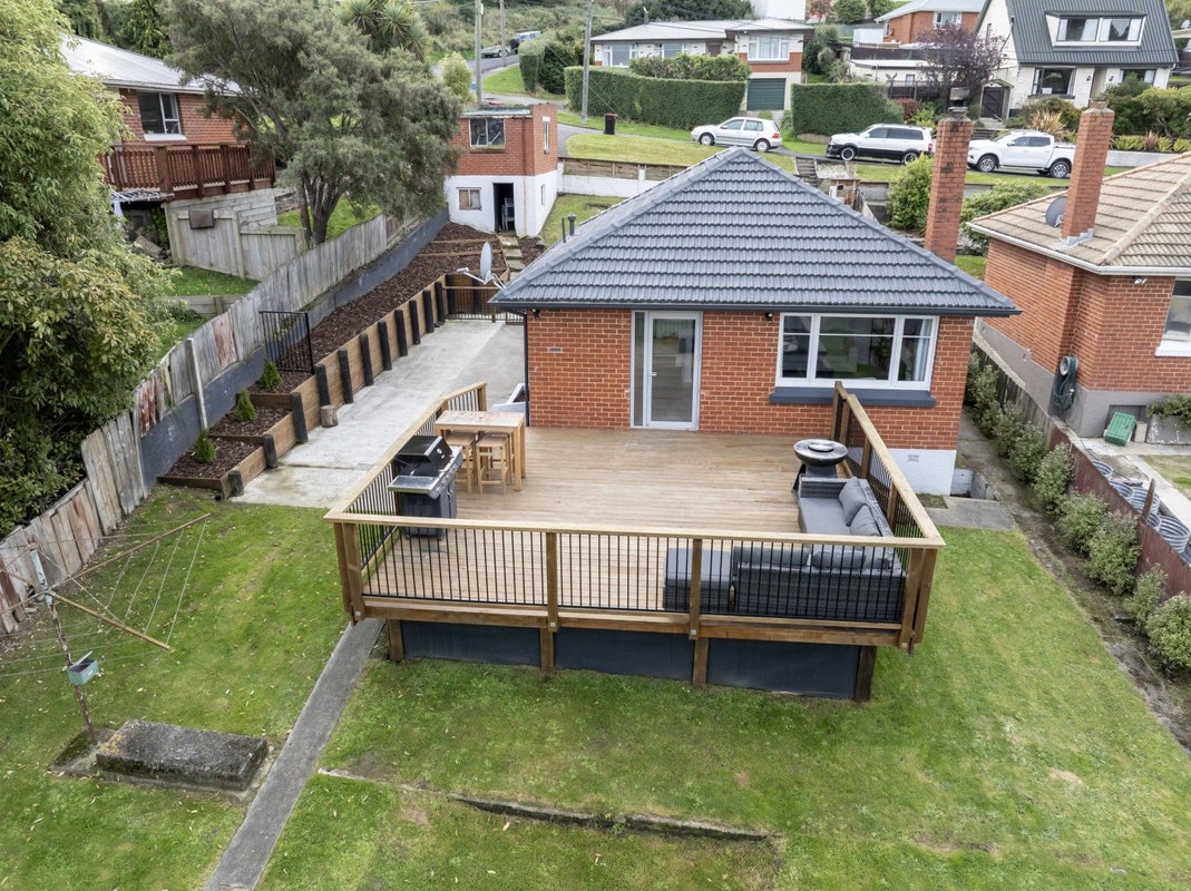 28 Waldron Crescent, Green Island, Dunedin - Carousel 21