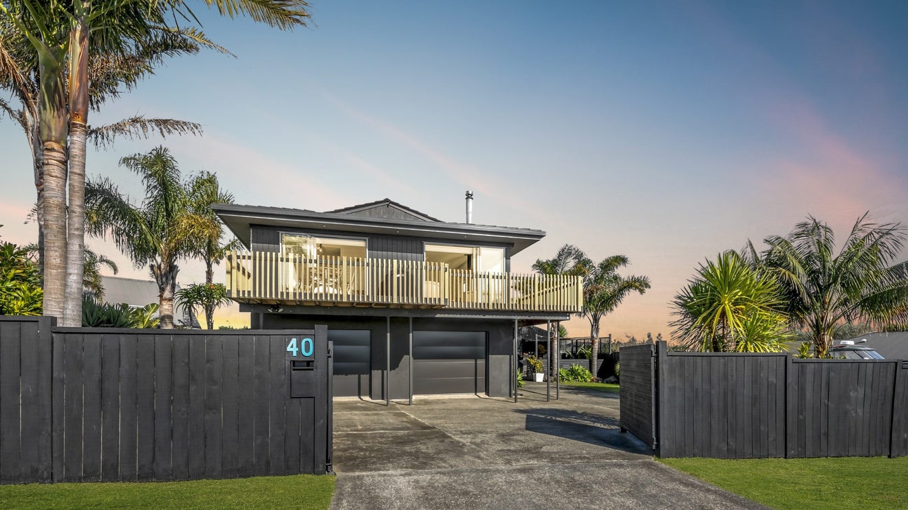40 Karaka Road, Beachlands, Auckland - Carousel 1