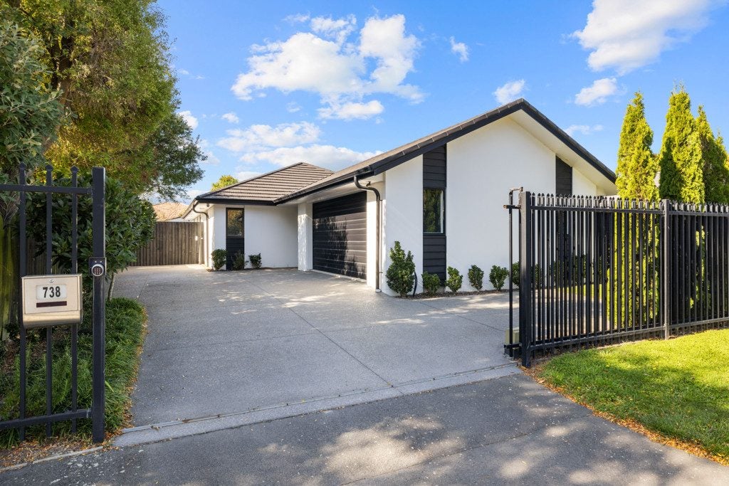 738 Gloucester Street, Avonside, Christchurch - Carousel 2
