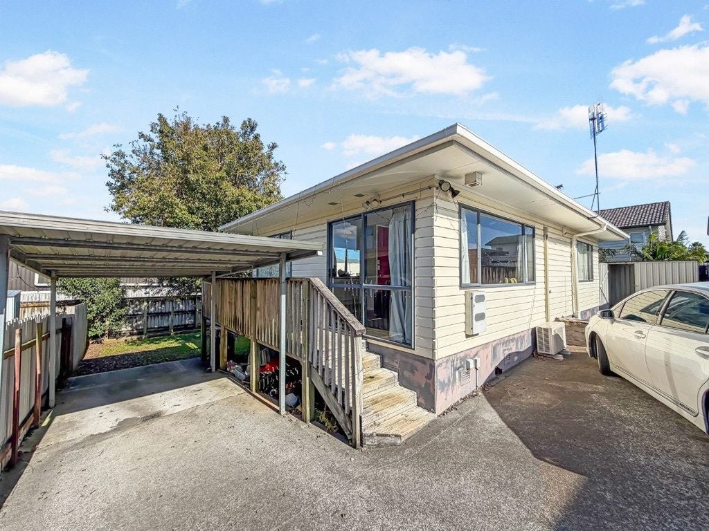 126 Puhinui Road, Papatoetoe, Auckland - Carousel 1