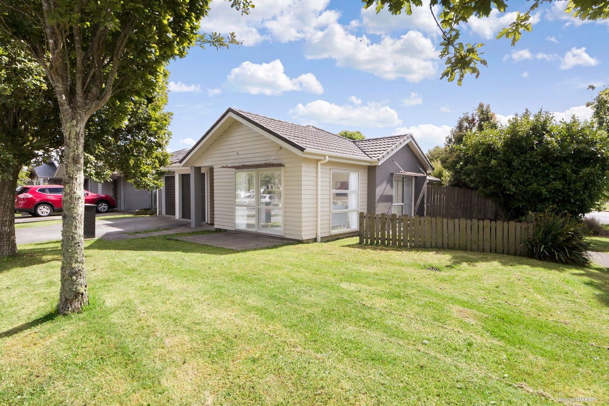 1 Poaka Avenue, Takanini, Auckland - Carousel 2