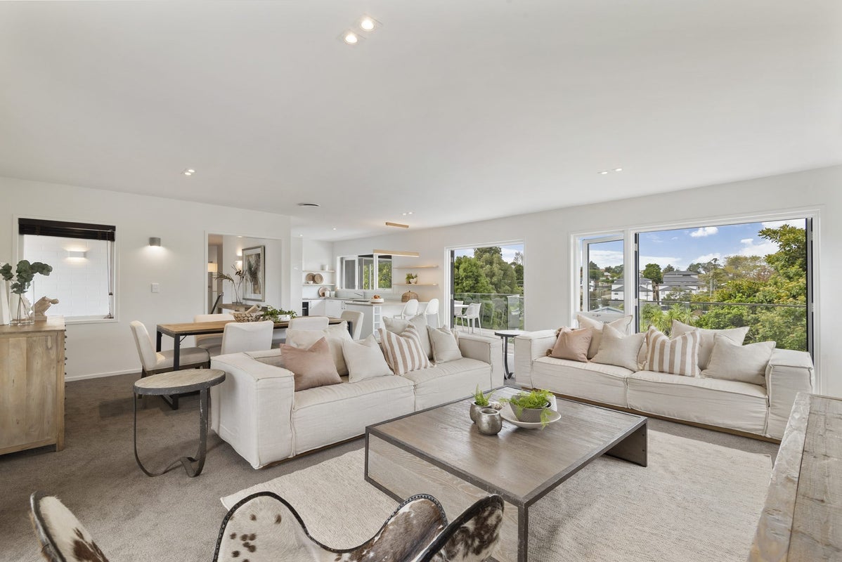24A Fowler Street, Northcote, Auckland - Carousel 1