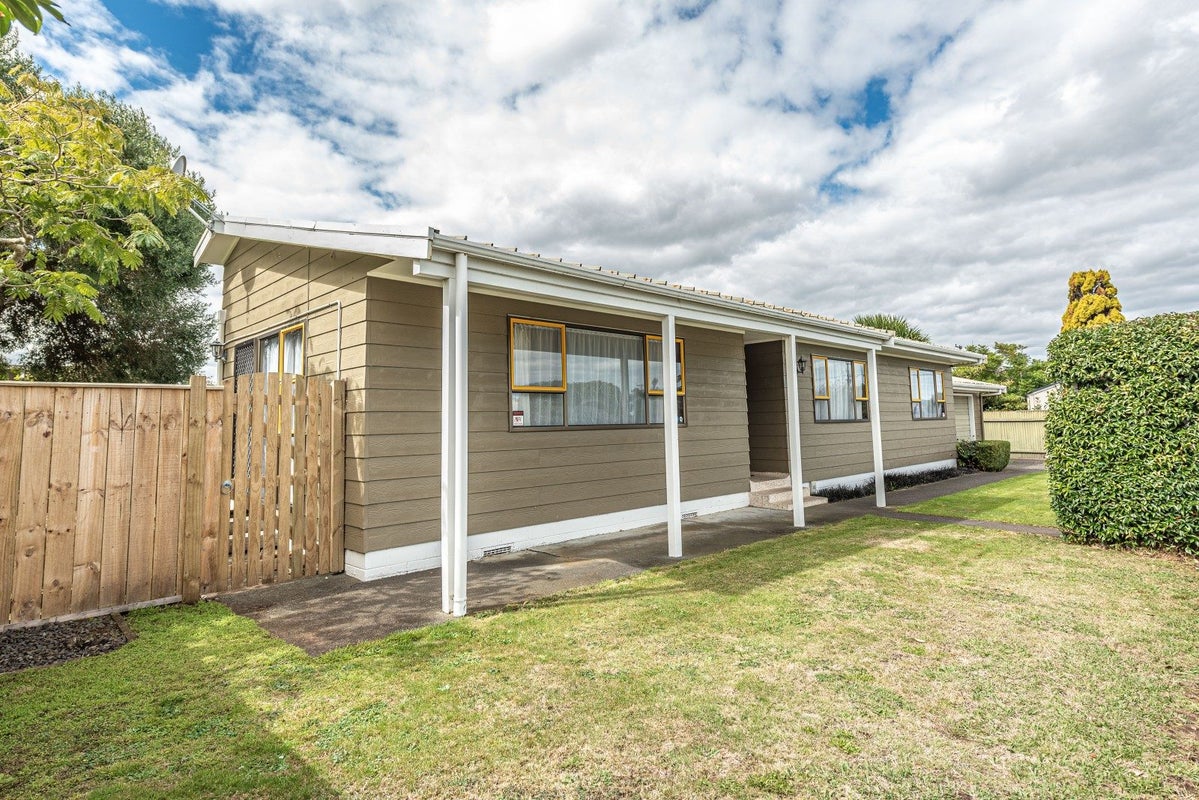 4 Hereford Street, Springvale, Whanganui - Carousel 2