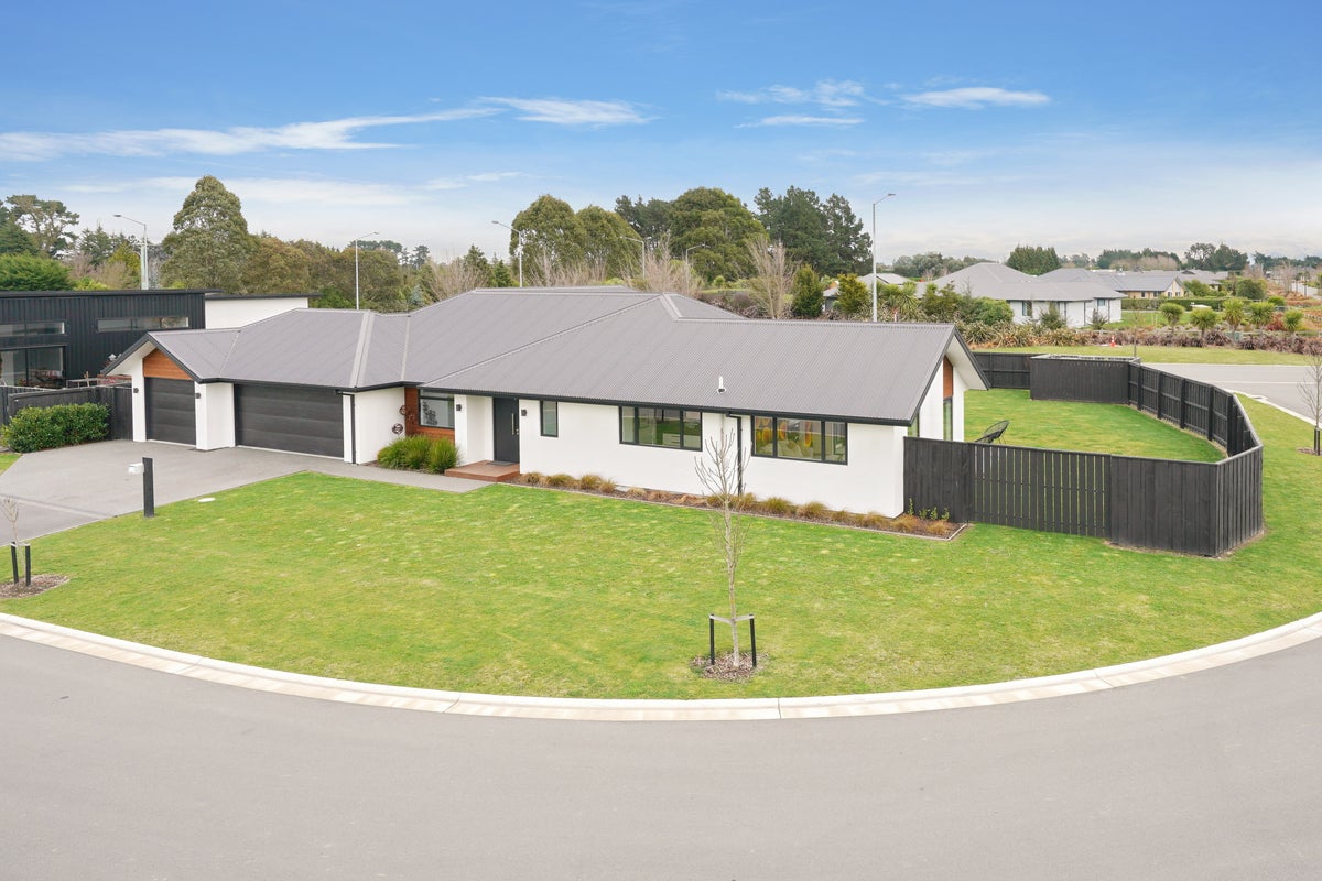 2 Corriedale Lane, West Melton, West Melton - Carousel 26